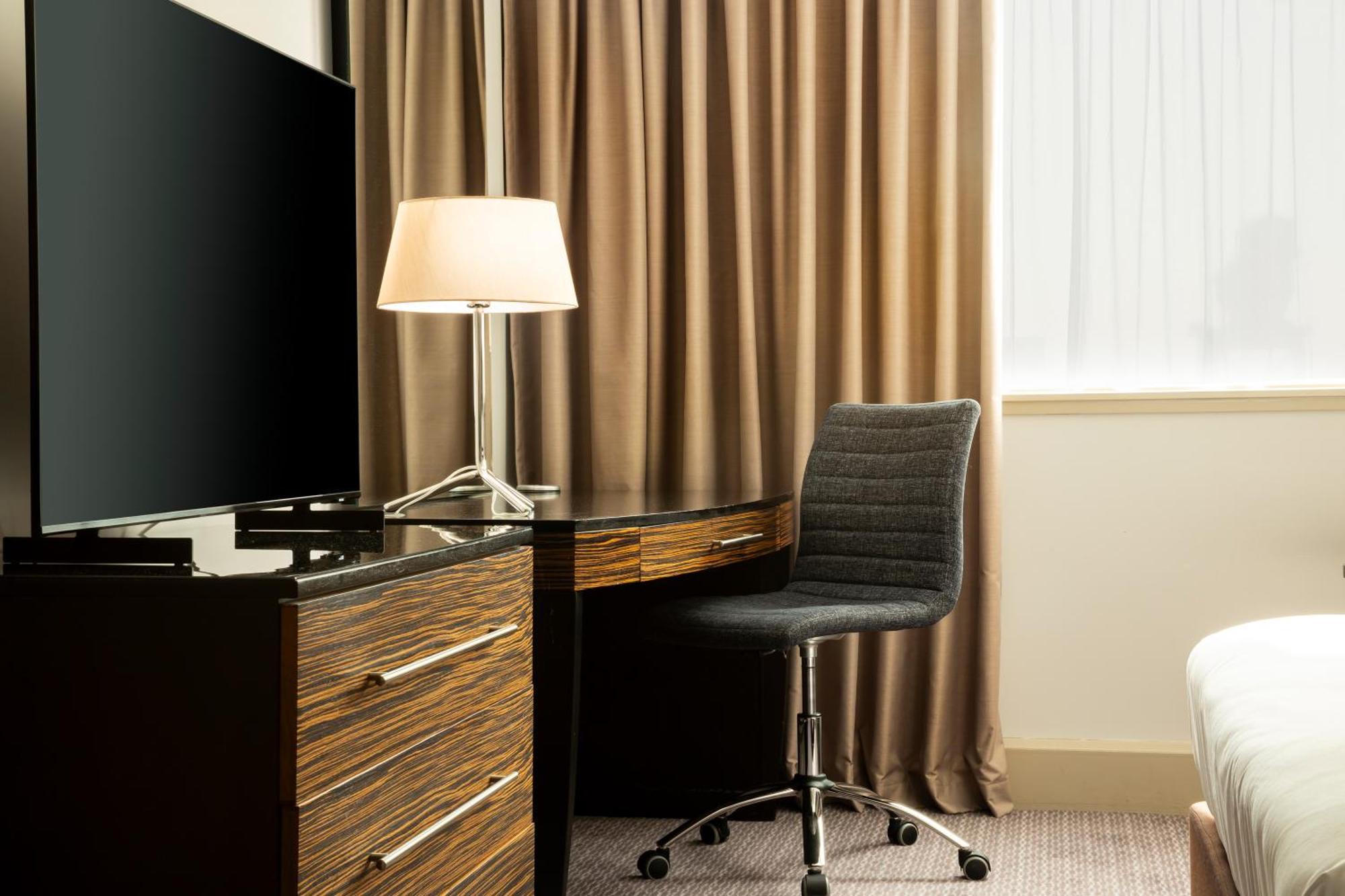 Crowne Plaza Glasgow By Ihg Екстериор снимка